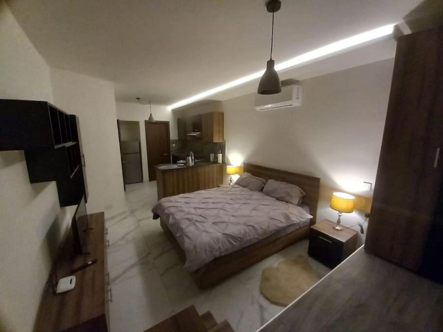 Brand New 1 Bedroom Studio Flat Gudja エクステリア 写真