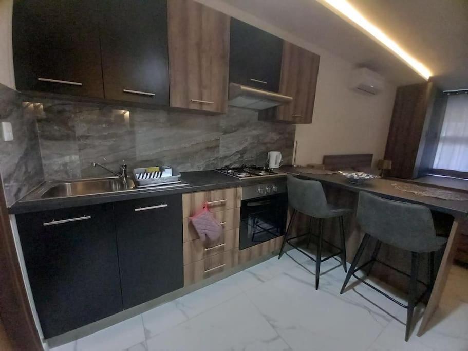 Brand New 1 Bedroom Studio Flat Gudja エクステリア 写真