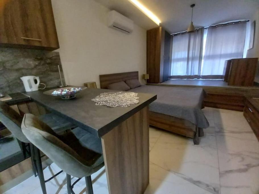Brand New 1 Bedroom Studio Flat Gudja エクステリア 写真